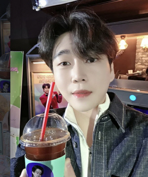 [청룡랭킹] 황영웅, 기존 질서를 뒤흔들 대형 스타 등장! 타이틀 차지 여부에 초집중