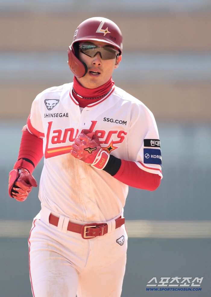 최지훈의 방심, 그 틈을 파고 든 페라자...이 작은 차이가, 한 경기와 시즌 운명을 가른다