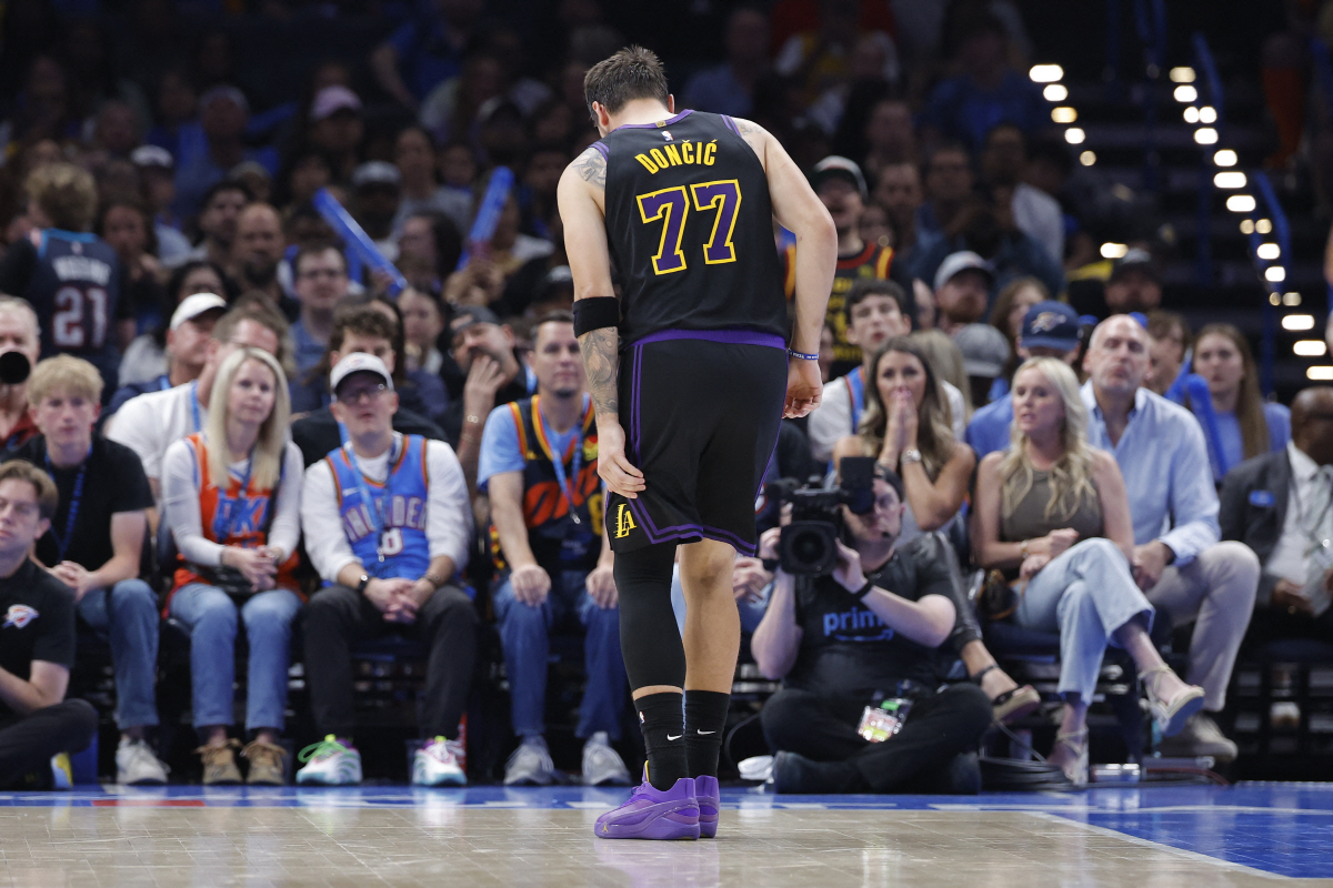 Apr 2, 2026; Oklahoma City, Oklahoma, USA; Los Angeles Lakers guard Luka Doncic (77) hops to the side of the court during a play against the Oklahoma City Thunder during the second half at Paycom Center. Mandatory Credit: Alonzo Adams-Imagn Images