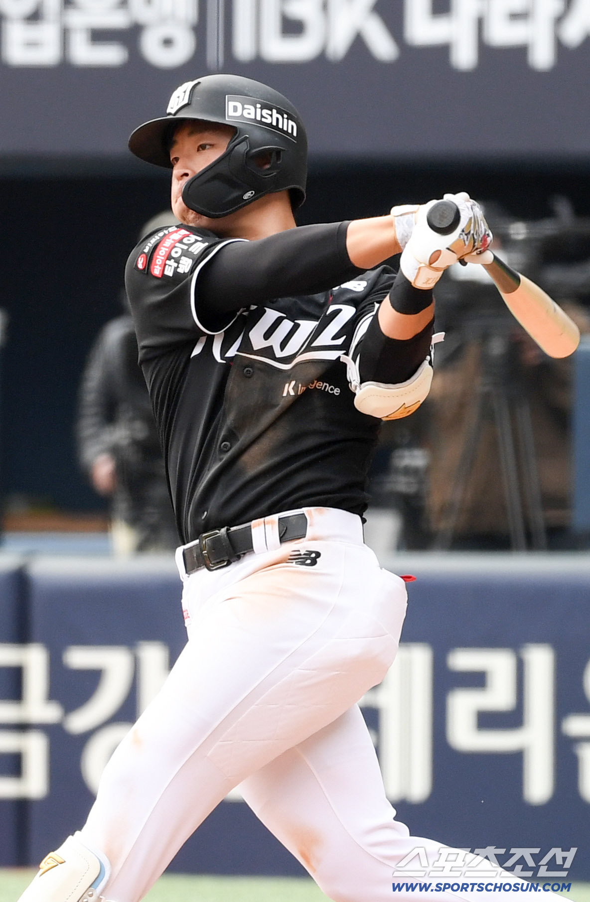 29일 잠실구장에서 열린 LG와 KT의 경기. KT 이강민이 타격을 하고 있다. 잠실=박재만 기자 pjm@sportschosun.com/2026.03.29/