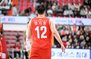 이런 별명도 있었나요? 함지훈 은퇴식, 특별했던 애칭 이벤트. 함지 함던컨. 그리고 한입만과 함대식