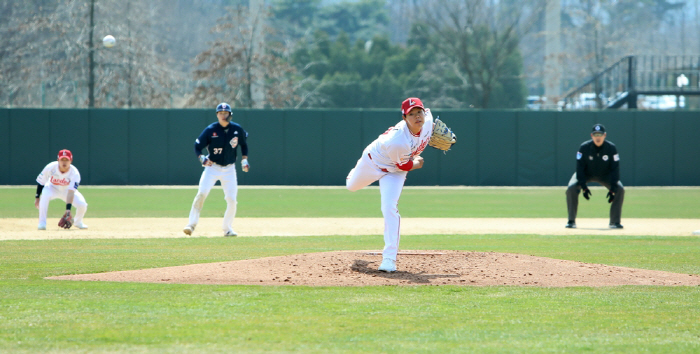 "제 연봉 안받을테니 대신 사주세요" 무보수의 조건, 이 투자는 진심이다