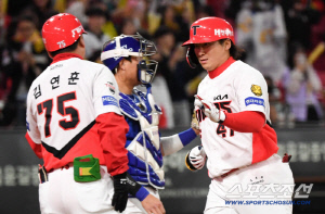 '득점 꼴찌' KIA 타선 드디어 대폭발, 시즌 첫 선발 전원안타 전원득점, 삼성에 설욕[광주리뷰]