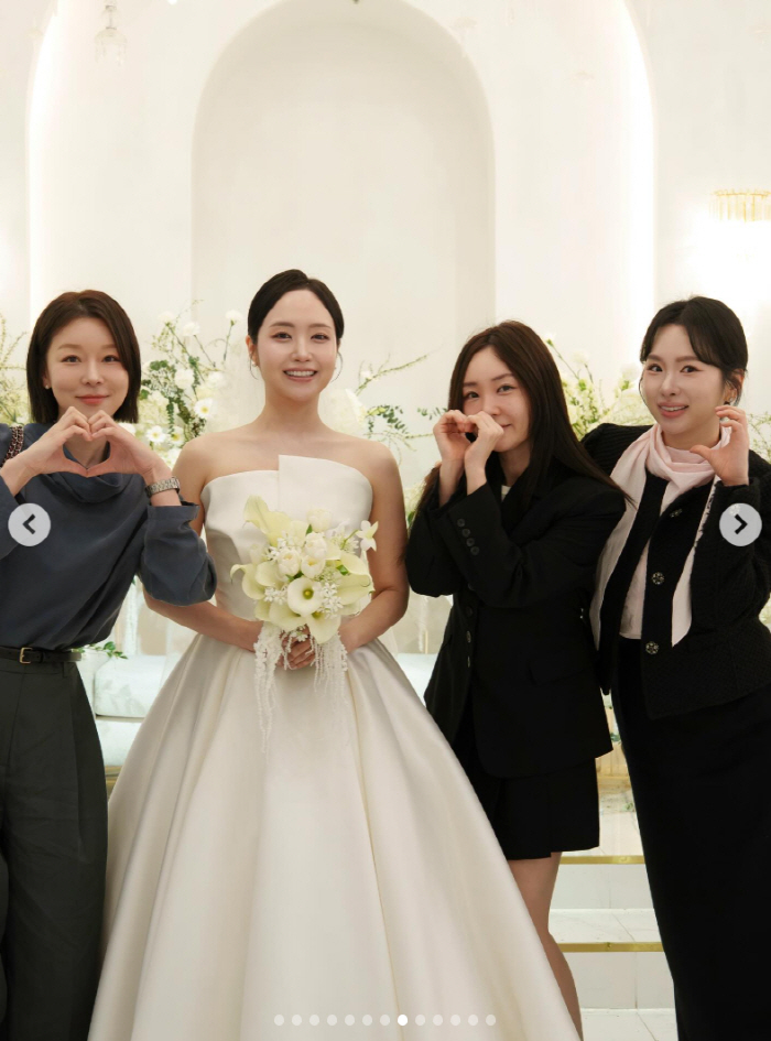 29기 정숙♥영철, 결혼식 현장 사진 공개 "마음에 들어 안올릴 수가 없다"