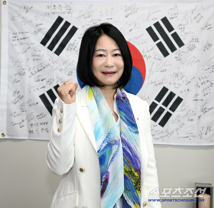 "정선 알파인센터 지켜주세요!" '스키 전설' 김나미 대한체육회 총장의 간곡한 호소 "설상 올림픽 감동 메달 직후 '亞유일 활강코스' 철거라니...동계스포츠는 정선의 미래 자산,부순후엔 돌이킬수 없어"[직격 인터뷰]