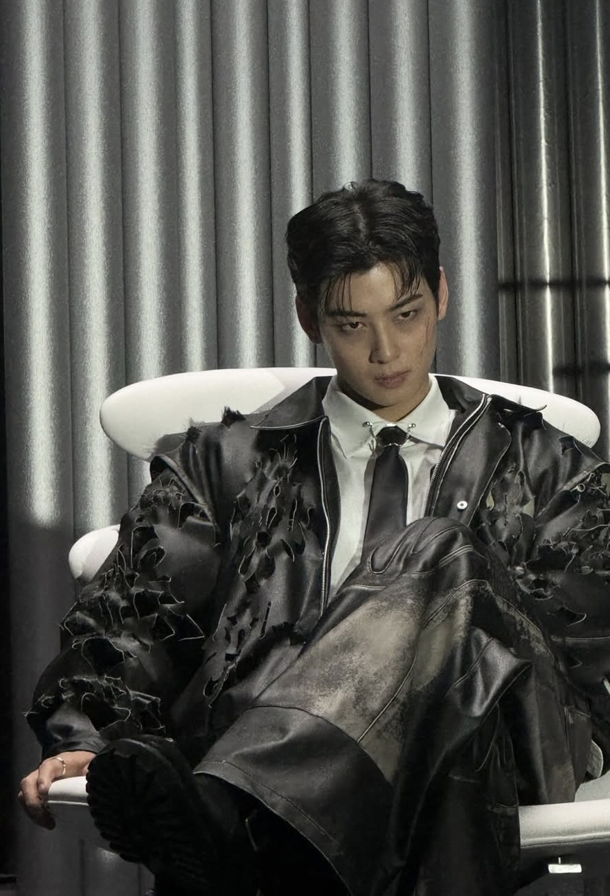 '200억 세금 완납' 차은우, 활동의지 불태운 사과문 프리패스 될까