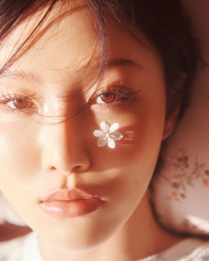 '컴백' 화사, '쏘큐트' 공개 "작고 하찮고 귀여운 노래, 싸이와 공동작사"[일문일답]