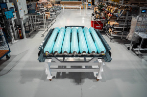 BMW, '평면형 수소탱크' 승부수…iX5 하이드로젠 750km 주행