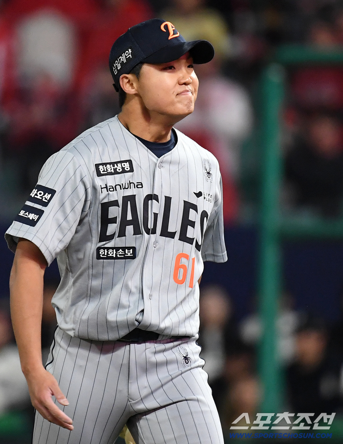 7일 인천 SSG랜더스필드에서 열린 SSG와 한화의 경기. 8회 박성한이 파울플라이 아웃을 당했다. 8회말 삼자범퇴 무실점으로 막아낸 한화 정우주. 인천=송정헌 기자 songs@sportschosun.com/2026.04.07/