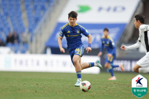최석현이 스타트 끊은 K리그1 영플레이어상 경쟁, '특급 재능' 손정범→신민하-강민준까지 경쟁 예고, 관건은 꾸준함