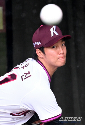 비가 와도 안우진은 던졌다…불펜피칭 마치고 12일 고척 실전 등판 예고[고양 현장]