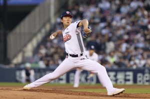 '반신반의'를 '확신'으로 바꾼 20세 괴물…'잠실 NEW 에이스'의 화려한 비상 