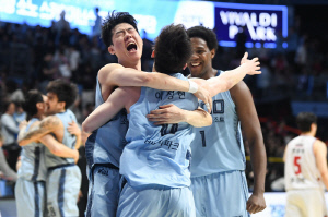 2년 전 약속, 완벽하게 지켰다. MVP 이정현 완벽한 권토중래. 117표 중 106표, 압도적 지지, 드디어 최고 선수에 등극하다