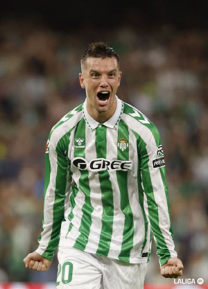 '한때 손흥민 동료' 충격 스캔들 휘말렸다...명품 시계 밀수 혐의? 