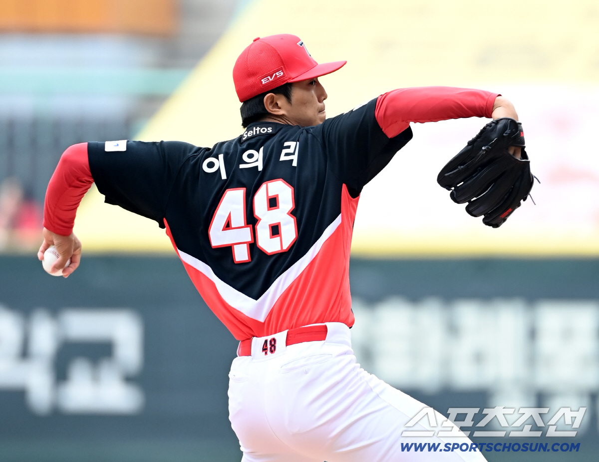 29일 인천SSG랜더스필드에서 열린 KIA와 SSG의 경기, KIA 선발투수 이의리가 역투하고 있다. 인천=허상욱 기자 wook@sportschosun.com/2026.03.29/