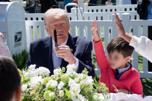 트럼프, 아이들 앞에서 바이든 '조롱'…