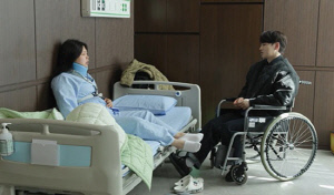 박서진, 동생 효정 '전신마비' 위기였다…"TV서 보던 대형 교통사고"