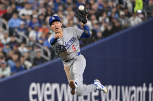 '79억' 김혜성은 빠지고 송성문은 포함되고 왜? ML 평균연봉 역대 최고액 뚫었다