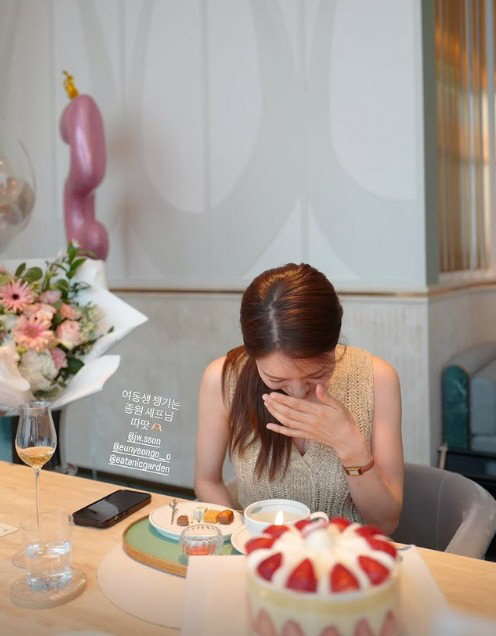 '5월의 신부' 박은영, 손종원 식당서 연 브라이덜 샤워 "순백의 베일+꽃다발"