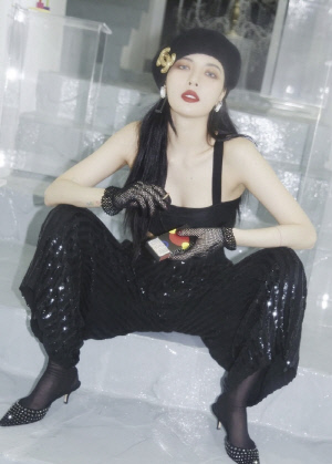 '용준형♥' 현아, 앨범 2장밖에 안냈는데 소속사와 결별[전문]