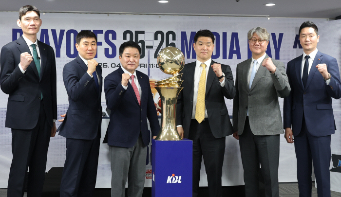 "목표는 챔피언"…'통합우승'부터 '0% 신화'까지, 봄 농구 나서는 6개 구단 사령탑의 6색 출사표