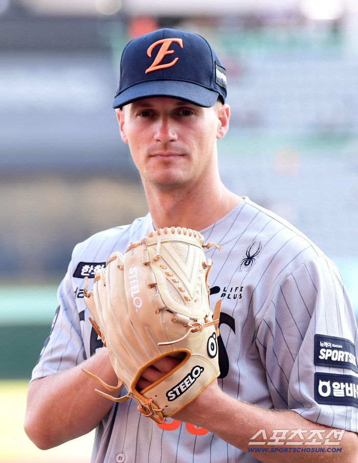 "쿠싱, 컨트롤 좋을 투수다. 일요일 선발이다" 김경문 감독 구상 끝, 출격 준비 완료 