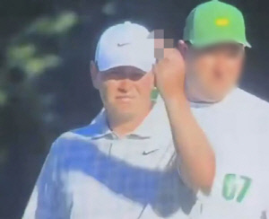 유명 골퍼 경기 중 '손가락 욕'…욕설도 중계 음성에 잡혀