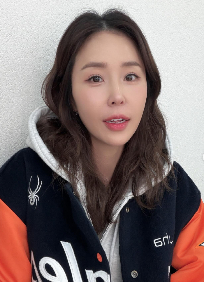 신지, 11kg 뺐다더니..'45kg 뼈말라' 못 알아보게 예뻐진 얼굴