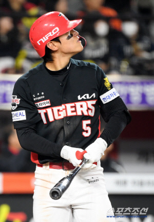 하늘을 뚫어버리는 줄...맞자마자 홈런 직감, 괴력의 김도영 '130m' 시즌 3호포 [대전 현장]