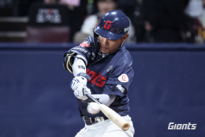 공격 선봉장 '리드오프'의 진가→2연승 질주, 롯데 진격 이끄는 '돌격대장' 황성빈의 진심