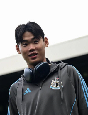 맨유 침몰시킨 한국인 등장...韓 최초 10대 16호 프리미어리거 가능성 '점점 위력적인 박승수'