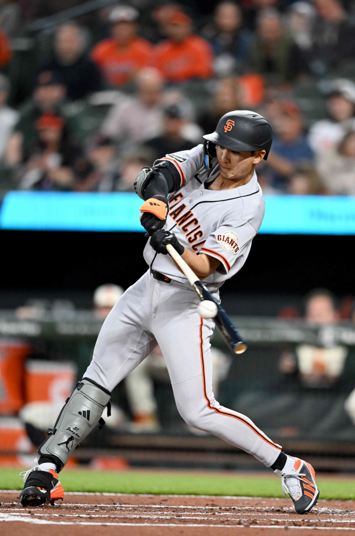 [MLB리뷰]이정후, 드디어 터졌다! 2루타→쐐기 투런포 대폭발…SF, BAL 6:3 제압