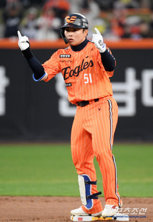 그냥 너무 잘 친다...'완벽한 노림수' 문현빈, 이의리 상대 시즌 3호포 [대전 현장]