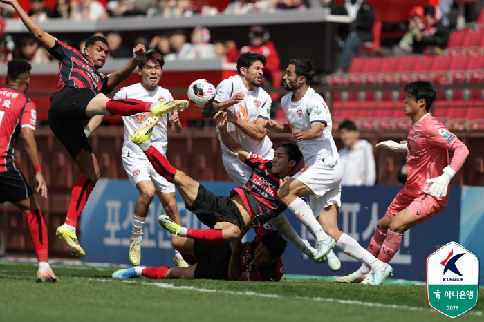 [K리그1 현장리뷰]FC서울 미쳤다, '클리말라 95분 극장골'로 9년 묵은 전북 징크스 탈출! 5점차 독주 체제 구축…제주는 포항 꺾고 '2연승'