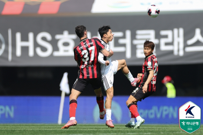 [K리그1 현장리뷰]FC서울 미쳤다, '클리말라 95분 극장골'로 9년 묵은 전북 징크스 탈출! 5점차 독주 체제 구축…제주는 포항 꺾고 '2연승'