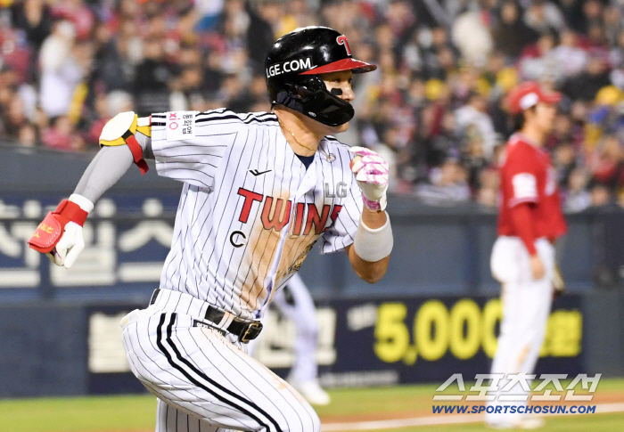 이것은 마법인가. 캡틴의 페이크번트 앤 슬래시, 한방으로 끝, LG 짜릿한 역전승으로 6연승, SSG 4연패[잠실리뷰]