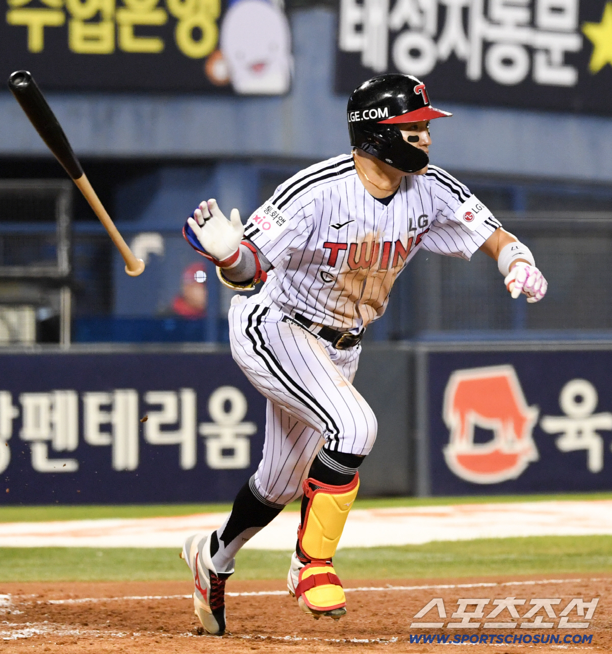 벤치의 사인은 번트였지만 박해민은 페이크 번트 앤 슬래시로 경기를 한방에 뒤집었다.