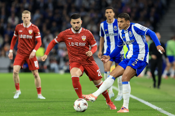 "흥민아, 나도 아직 안꺾였어" 안첼로티 감독, 유럽 복귀한 '41세 베테랑 DF' 발탁 시사..."여권에 적힌 생년월일 안봐!"