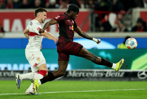 맨유 진짜 잘 나간다! '아스널, 패할 수 있다' 위기감…'8000만 유로 스타' 영입전 1위 질주