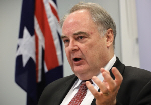 주한 호주대사 "韓핵잠, 핵무기 아니라는 신뢰가 핵심…협력할 것"