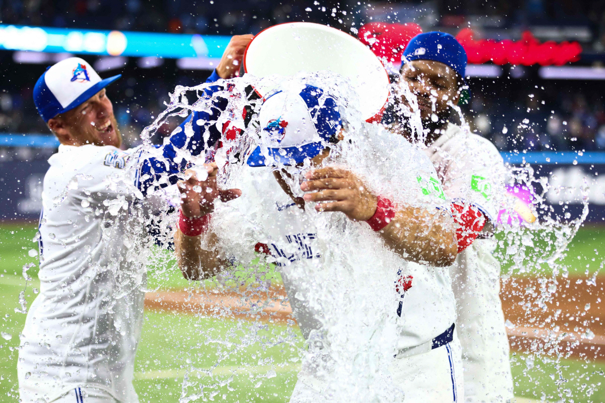 오카모토는 개막전 9회 2사후 끝내기 승의 디딤돌이 된 안타를 때렸다. 개막시리즈 3번째 경기에서 첫 홈런을 신고했다. AFP