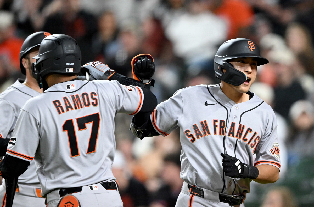 '부활한 이정후' 멀티 히트 폭발! 타율 2할까지 치솟았다…'SF 연승행진 종료' 에이스 웹 부진 속 2-6패배