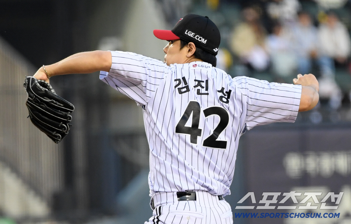 11일 잠실구장에서 열린 LG와 SSG의 경기. LG 김진성이 역투하고 있다. 잠실=박재만 기자 pjm@sportschosun.com/2026.04.11/