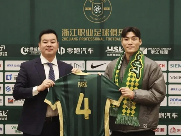 '중국 탑티어' 서정원 감독, 4월말 '연봉 40억'에 박진섭 소속팀 저장FC 사령탑 부임 가능성(中매체)