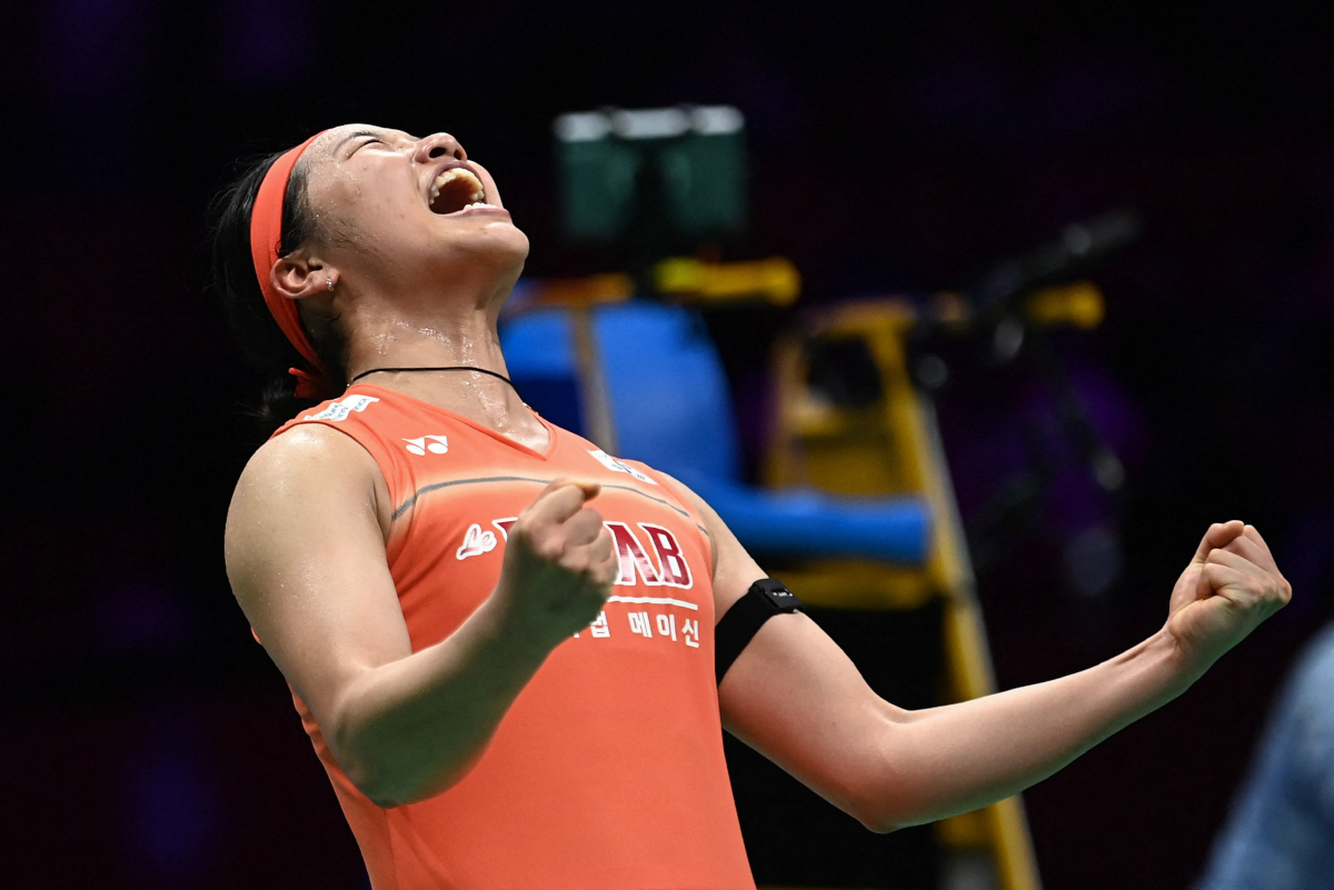 South Korea's An Se-young celebrates after defeating China's Wang Zhiyi in the women's singles final match at the Badminton Asia Championship in Ningbo, eastern China's Zhejiang province on April 12, 2026. (Photo by CN-STR / AFP) / China OUT