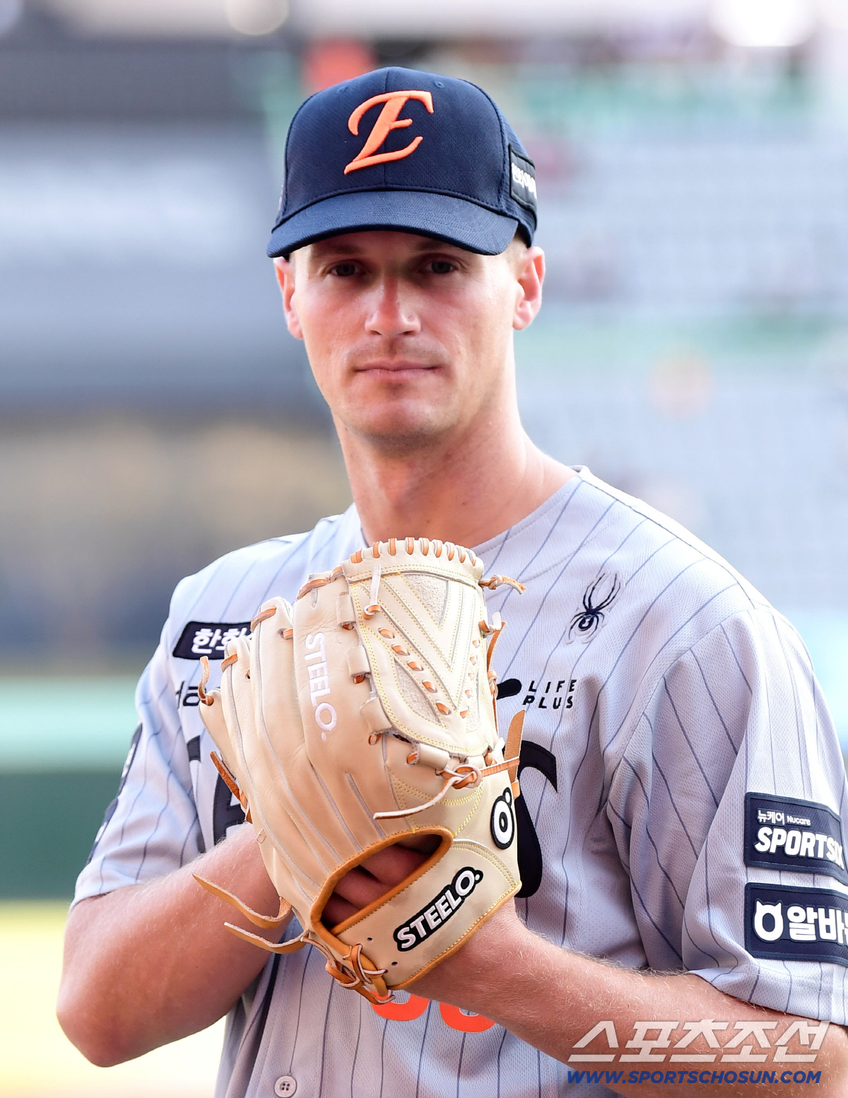 7일 인천 SSG랜더스필드에서 열리는 SSG와 한화의 경기. 포토타임 포즈를 취하고 있는 한화 새로운 외국인투수 쿠싱. 인천=송정헌 기자 songs@sportschosun.com/2026.04.07/