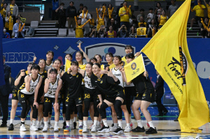 '3번째 통합우승으로 향한다!' KB스타즈, 우리은행 또 다시 완파하며 챔프전 선착