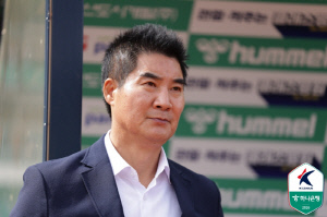 '5경기 만에 승리' 최문식 감독 