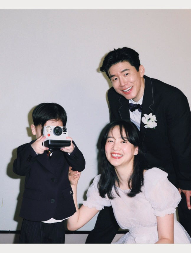 윤승아 "결혼 당시 43kg→현재 50kg"…11년 만에 다시 드레스 입은 사연