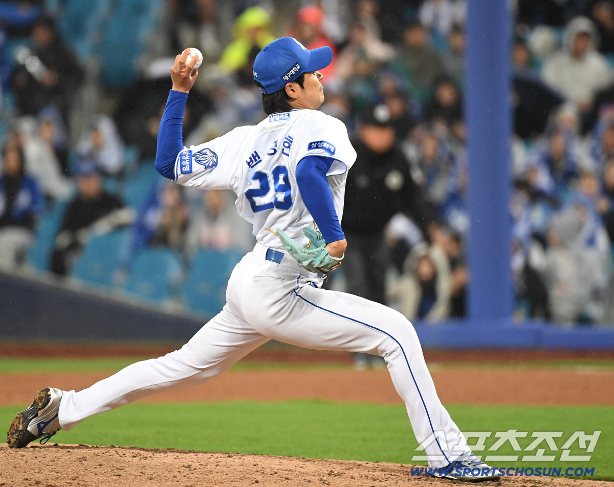1일 대구 삼성라이온즈파크에서 열린 삼성과 두산의 경기. 투구하고 있는 삼성 백정현. 대구=송정헌 기자 songs@sportschosun.com/2026.04.01/